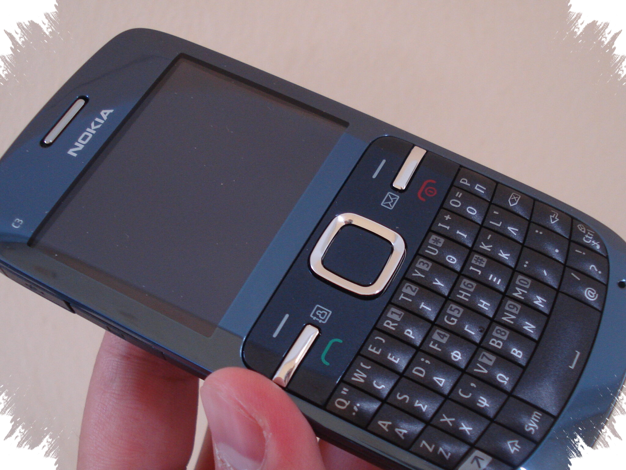 Nokia C300 Masih Layak Dipertimbangkan, Spek Entry Level Ini Ternyata Cukup Serius