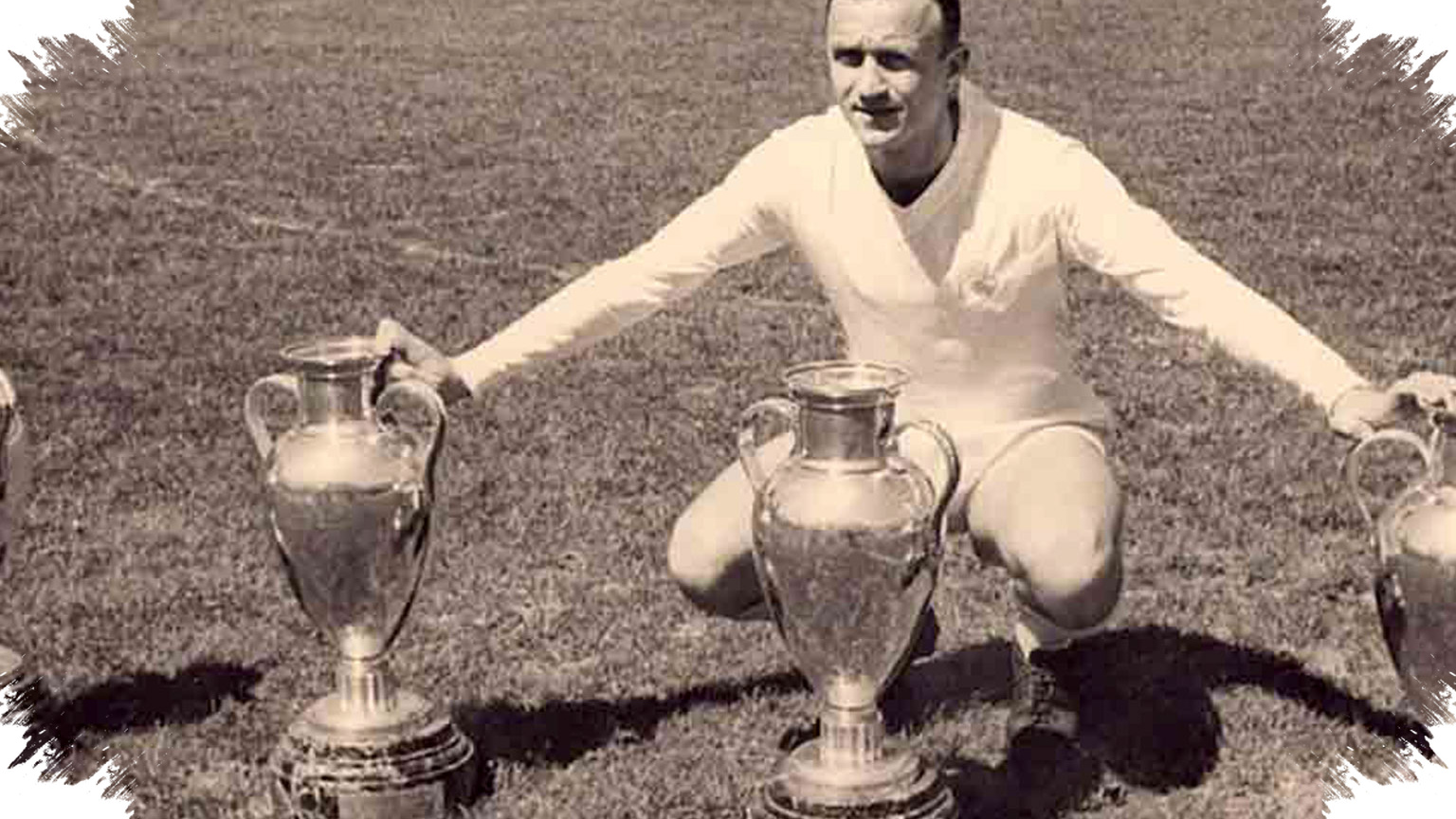 Real Madrid Berduka, Santamaria Sang Pilar Era Emas Tewas Pada Usia 96 Tahun