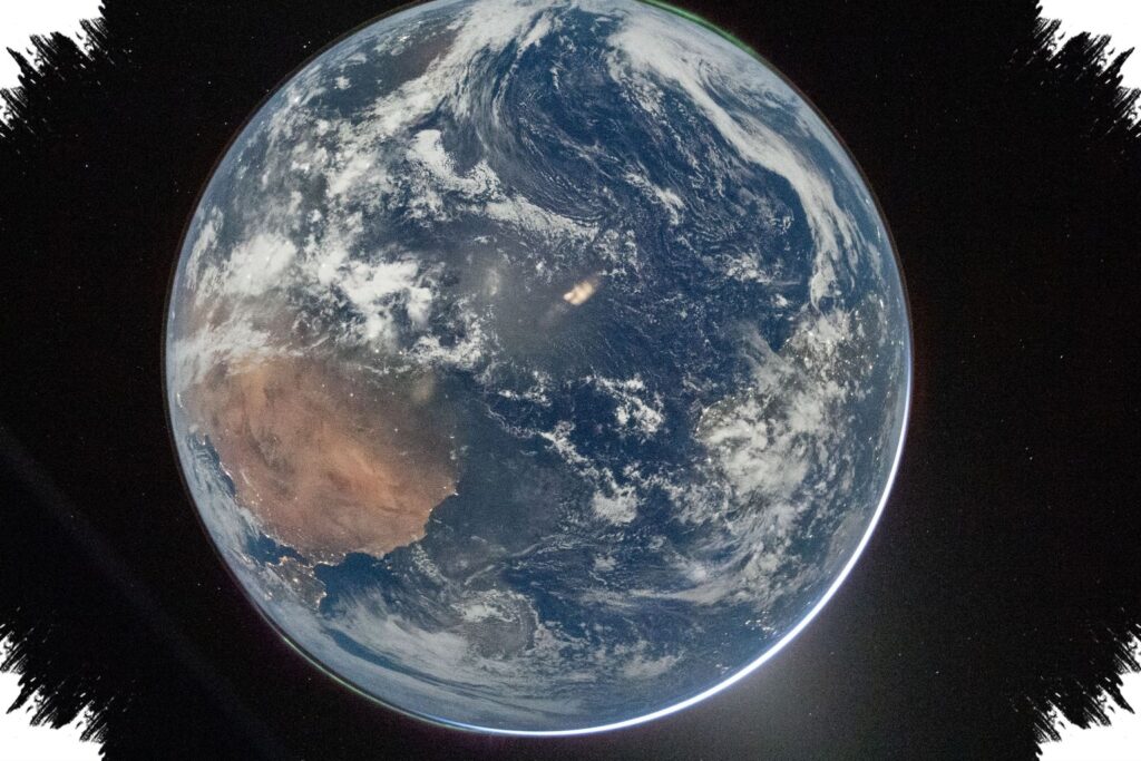 Artemis II Kirim Potret Bumi Yang Menyentak, Dari Jendela Orion Di Luar Sana
