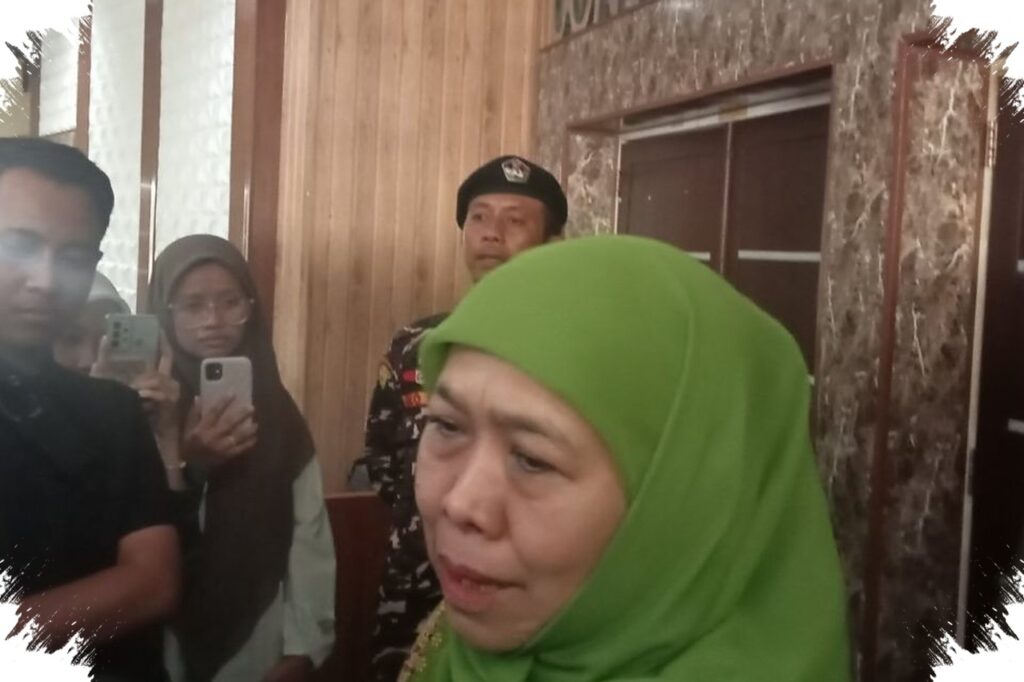 Khofifah Ajak Muslimat NU Rawat Gotong Royong, Tradisi yang Menjaga Persaudaraan