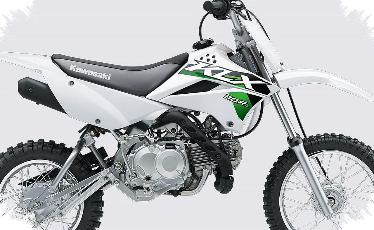 Motor Trail Mini Terbaik? Kawasaki KLX 110 Menang Karena Jinak untuk Pemula, Tangguh di Medan Berat