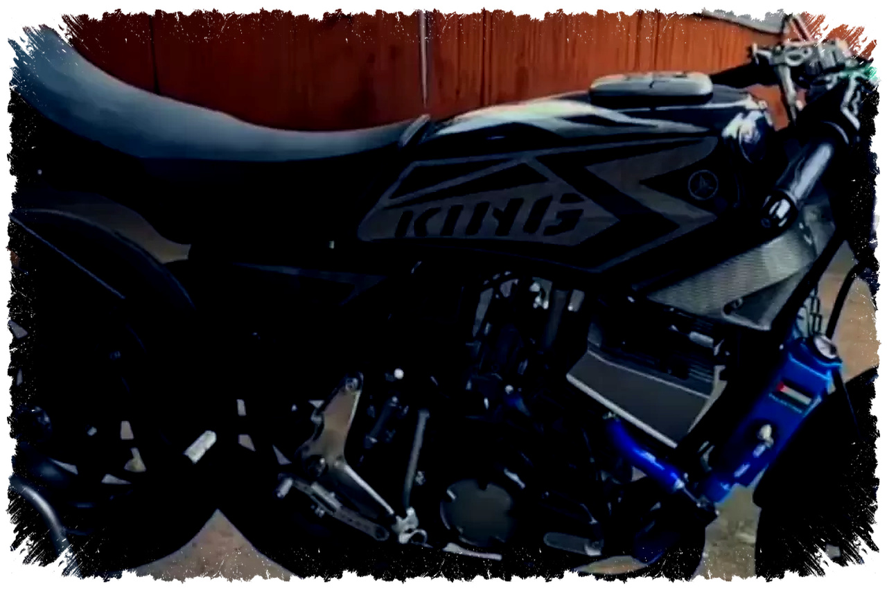 Yamaha RX King 2002 Dirombak Jadi 2 Silinder, Knalpot Custom dan Radiator Turun Tangan