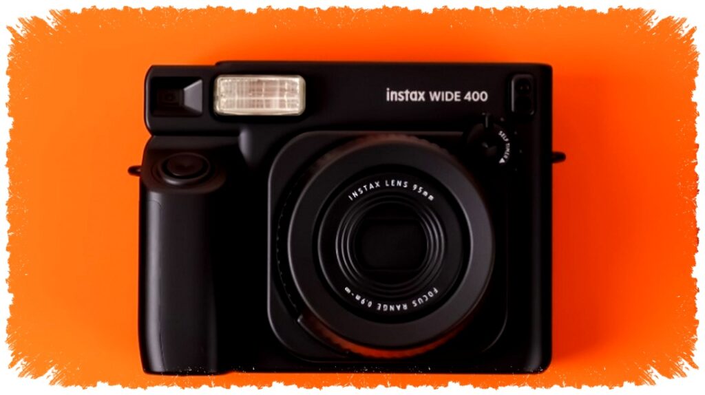 Fujifilm Mainkan Nostalgia Gen Z, instax WIDE 400 JET BLACK Dijual Rp2,499 Juta