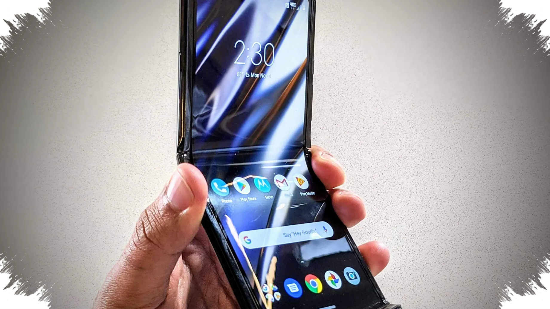 Motorola Razr Fold Akhirnya Ubah Arah, Foldable Tipis Ini Datang dengan Baterai 6.000 mAh