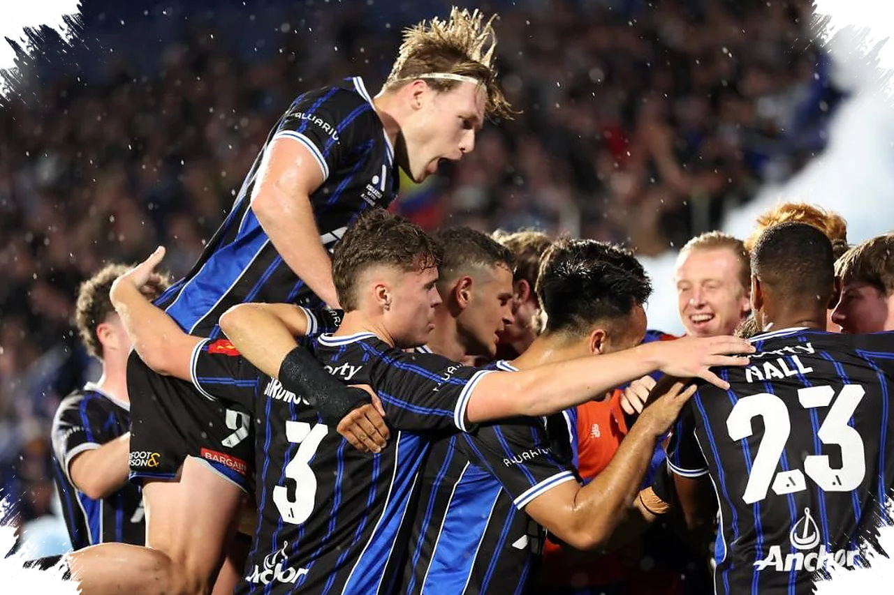 Coopers Penuh, Adelaide United Siap Guncang Auckland FC Di Leg Kedua Semifinal A-League