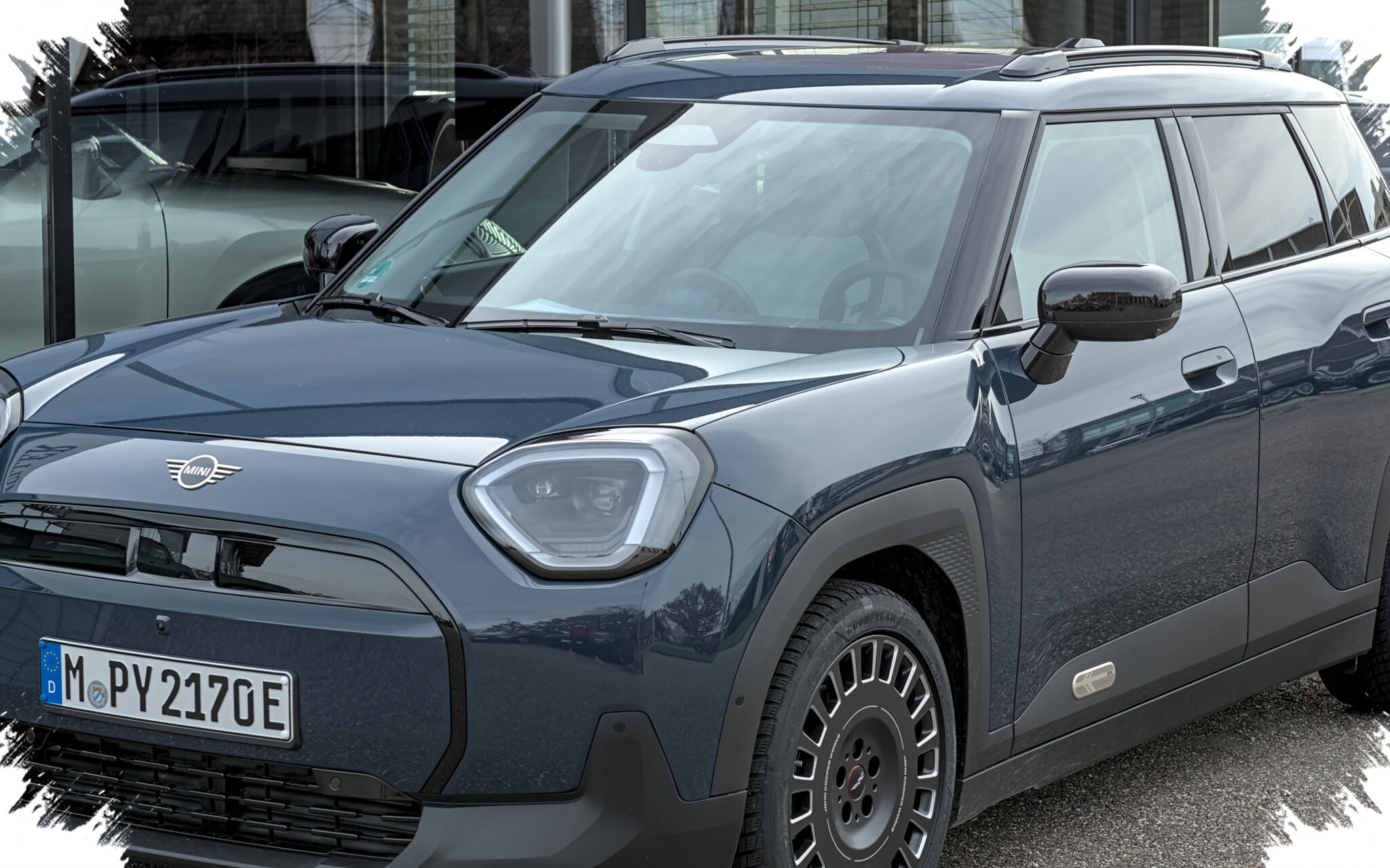 MINI Aceman EV Resmi, Crossover Listrik Murni Ini Dibanderol Tembus Rp1,34 Miliar