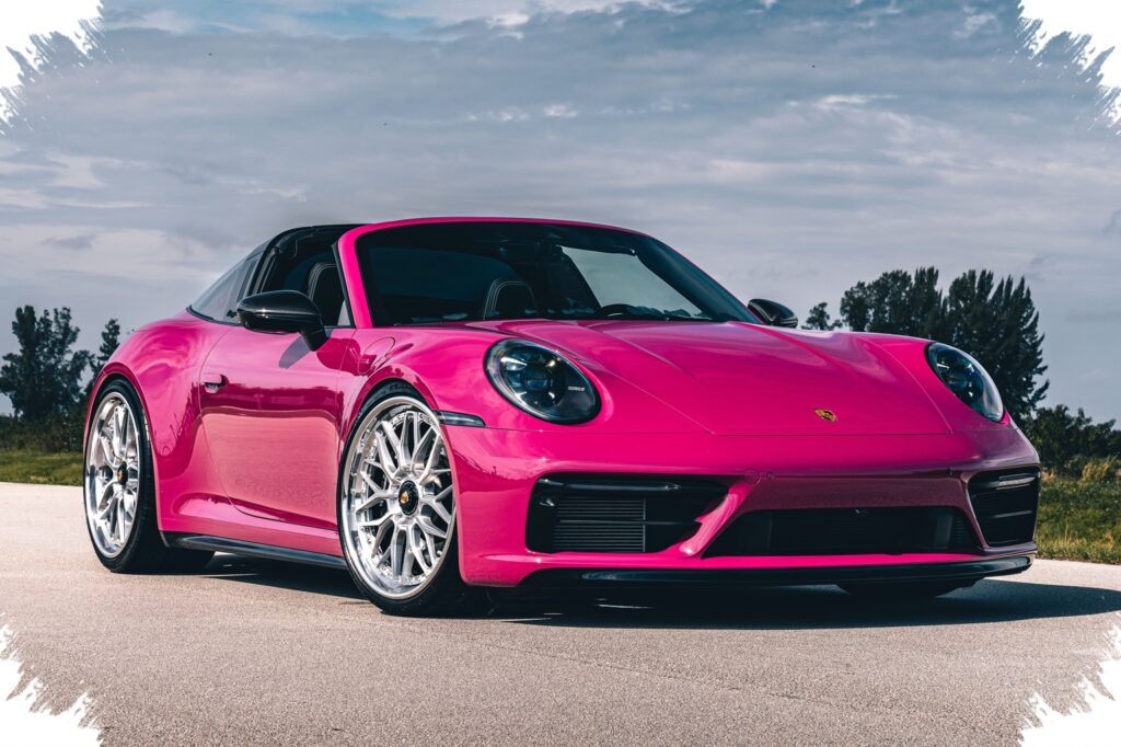 Porsche 911 Targa 4 GTS Rubystone Ini Sulit Diabaikan, Aura 90-an dan Sentuhan Kustomnya Kuat