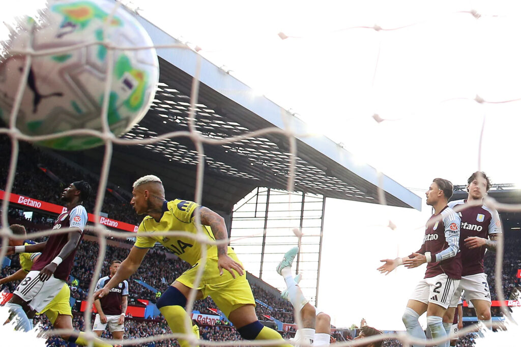 Villa Incar Liga Champions, Spurs Terjepit Zona Degradasi di Villa Park
