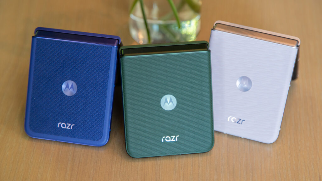 Motorola Razr Ultra 2026 Terlihat Mewah, Tapi Honor Magic V5 Jauh Lebih Masuk Akal