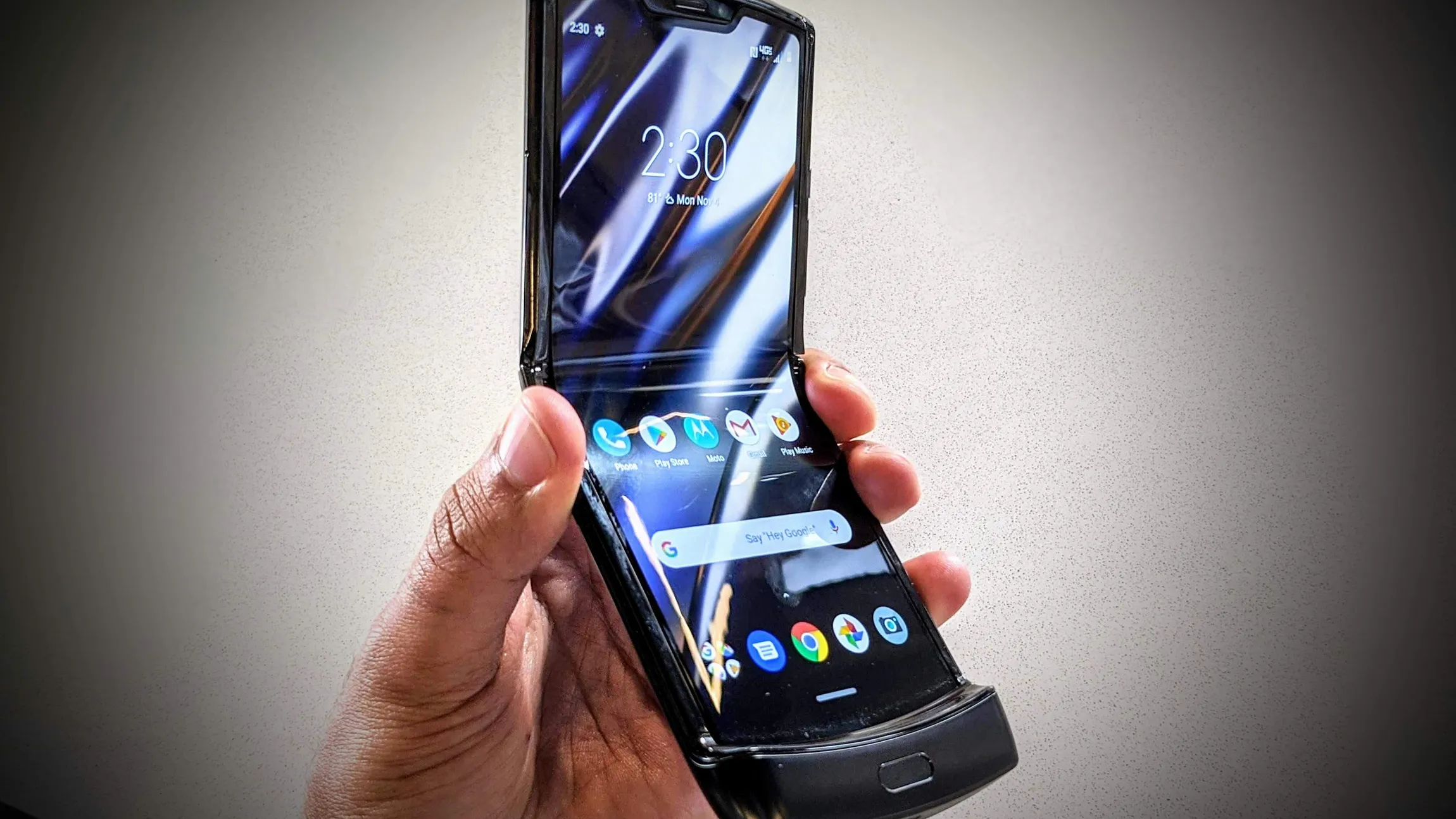 Motorola Razr Fold Bikin Silau, Tapi 3 Kekurangannya Bisa Bikin Ragu