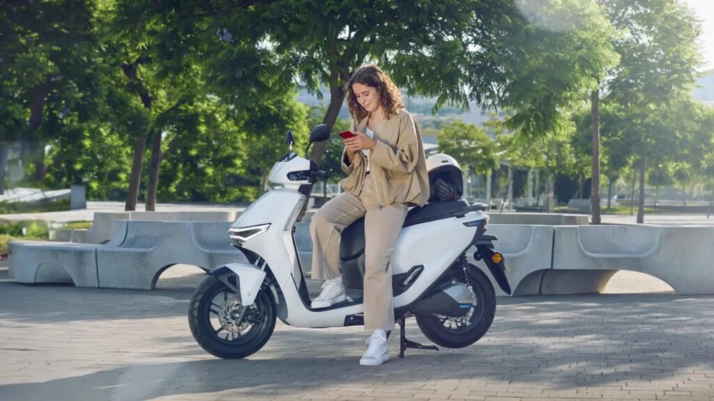 Honda CUV e Terasa Modern dan Praktis, Tapi Kekurangan Ini Bisa Mengganggu Harian