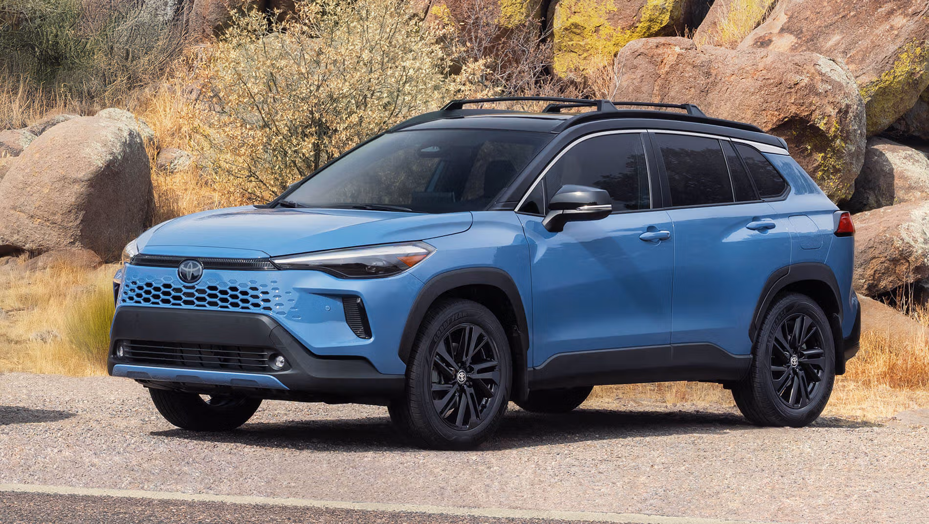 Toyota New Corolla Cross Hybrid EV 2026 Tembus Rp 609,5 Juta, Ini yang Ditawarkan Balik Harganya