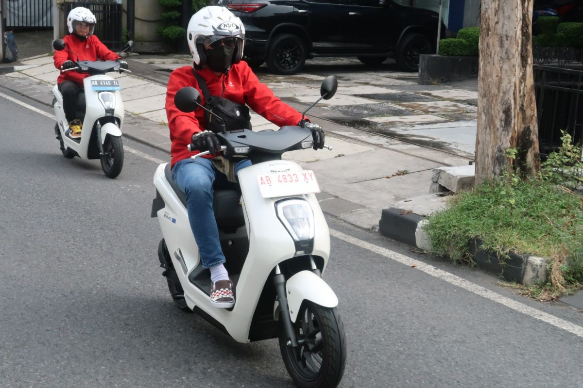 Takut Habis Baterai di Jalan, 5 Motor Listrik Ini Mampu Tembus Hingga 170 Km Sekali Cas