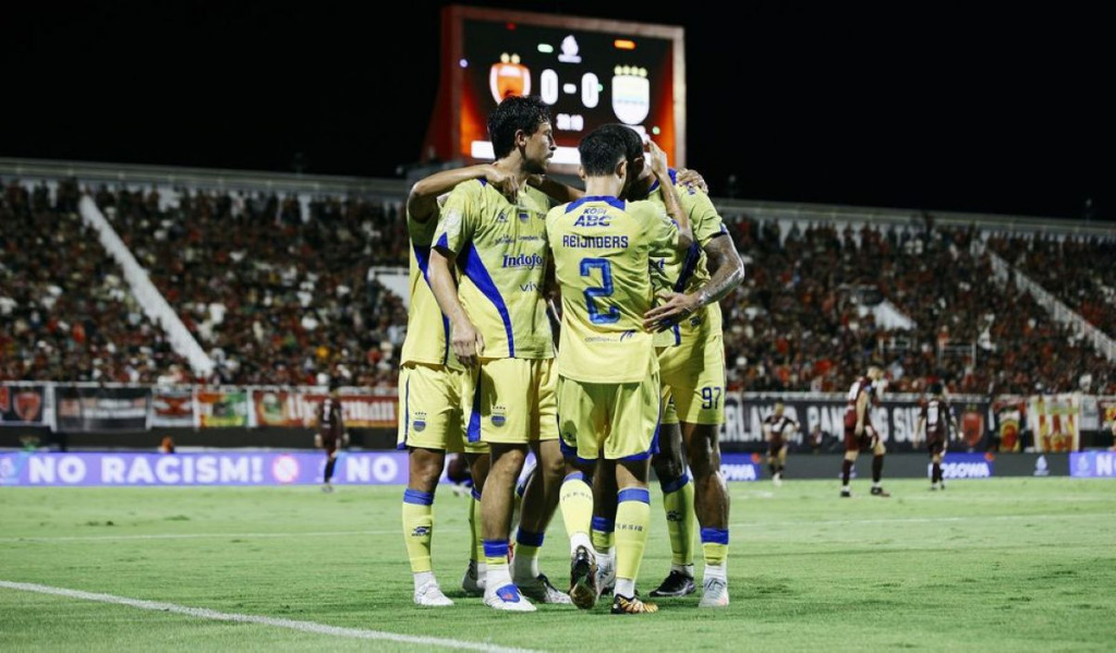 Persib Tinggal Selangkah Lagi Juara, Tolic Minta Misi Diselesaikan di Bandung