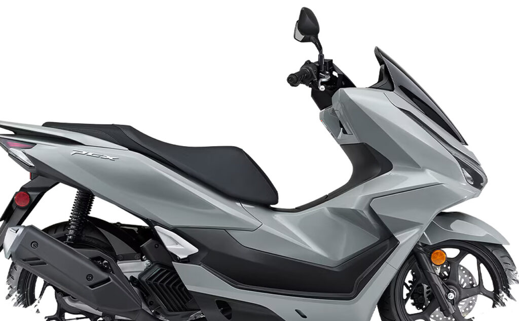 Honda PCX 2026 Tak Cuma Mewah, Tanjakan Ekstrem pun Masih Terasa Nyaman Diajak Touring