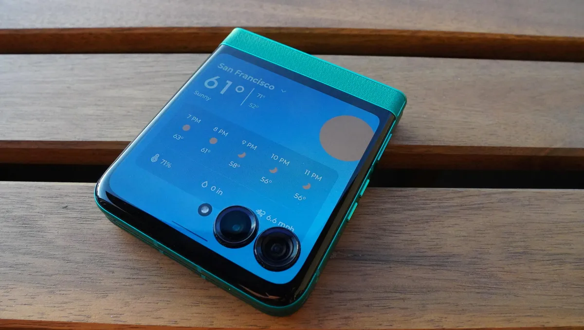Motorola Razr 2026 Naik Kelas, Tapi Satu Pemangkasan Ini Malah Bikin Razr 2026 Terlihat Lebih Masuk Akal