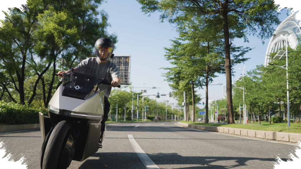 Omoway Omo-X Tak Cuma Futuristik, Jarak Tempuh 260 Km dan Self-Balance Siap Usik Rival