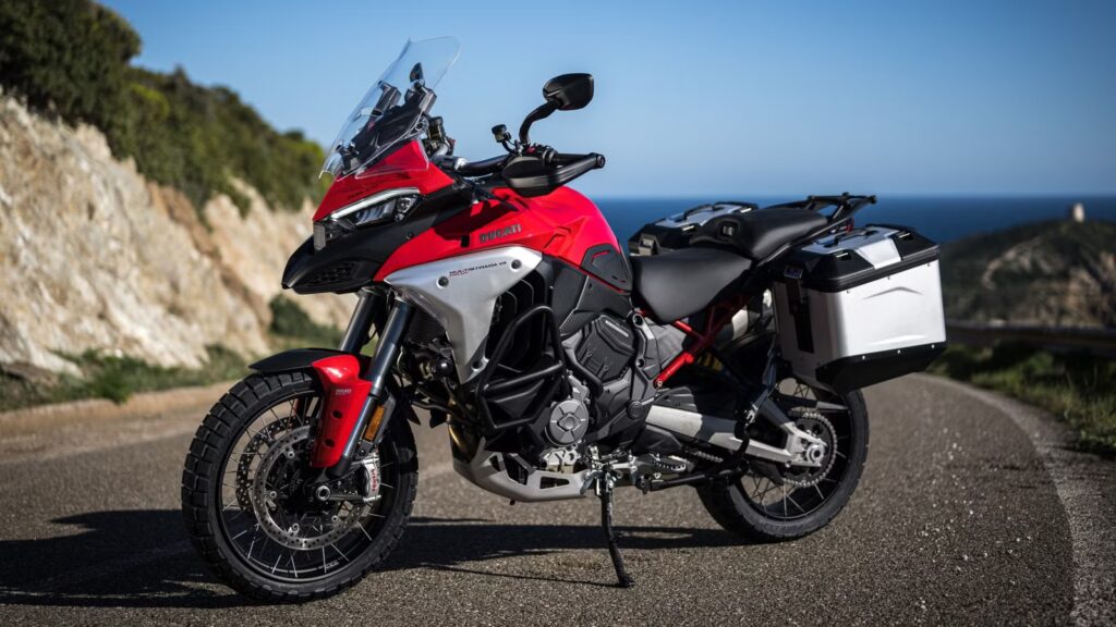 10 Motor Touring Paling Nyaman untuk Pria, Dari Skutik Santai Sampai Penjelajah Jalur Ekstrem