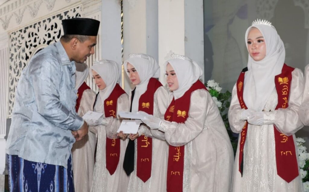 Meski Warga Lamongan, Santri Penghafal 30 Juz Ini Tetap Terima Bisarah Pemprov Jateng, Ini Alasannya
