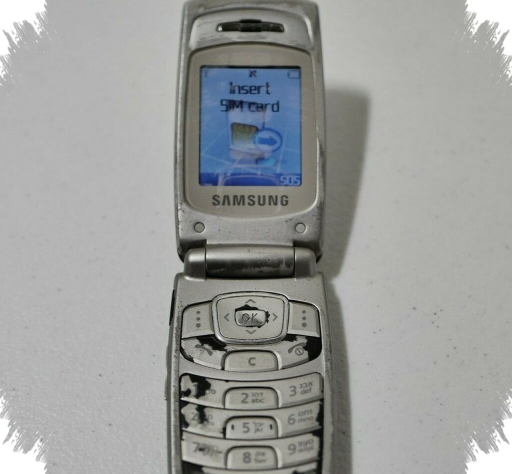 Kenapa HP Samsung Lawas Masih Diburu, Desain Unik dan Fitur yang Kini Hilang