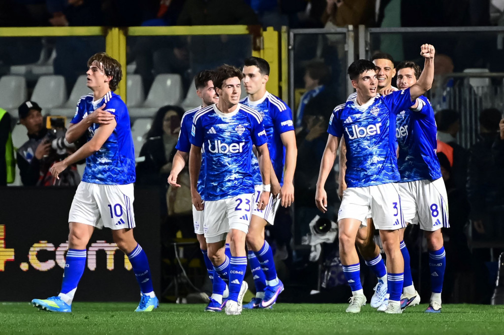 Como Tulis Sejarah Baru, Hajar Cremonese 4-1 dan Lolos ke Liga Champions