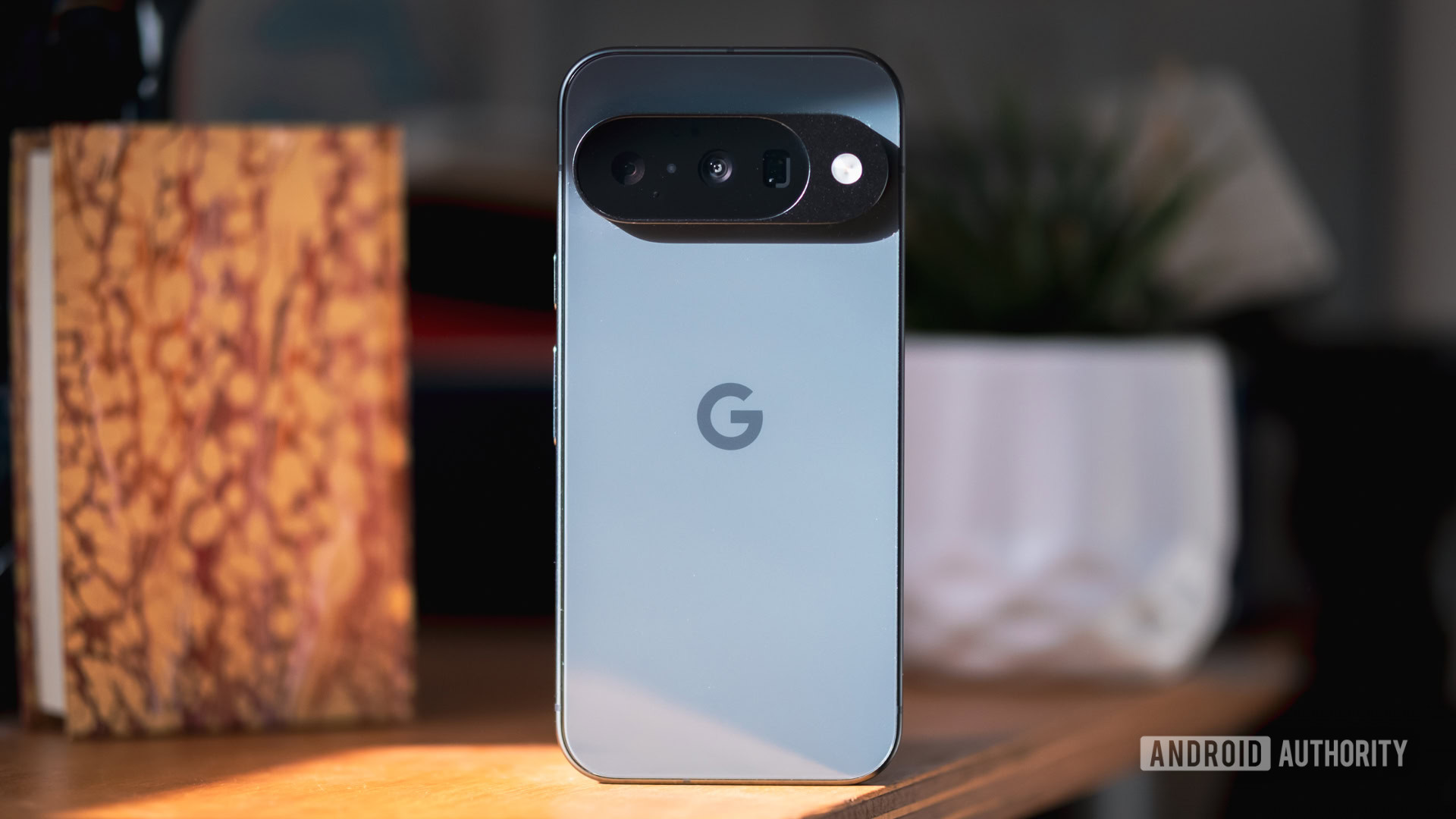 Pesan Pixel 10, yang Datang Malah Motorola Razr, Kekacauan Google Store Berujung Sengketa