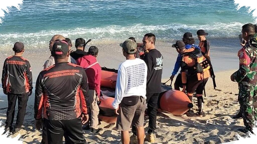 Gelombang Tinggi Hambat Pencarian Wisatawan Jabar di Pantai Lakey, Sandal Korban Ditemukan di Karang