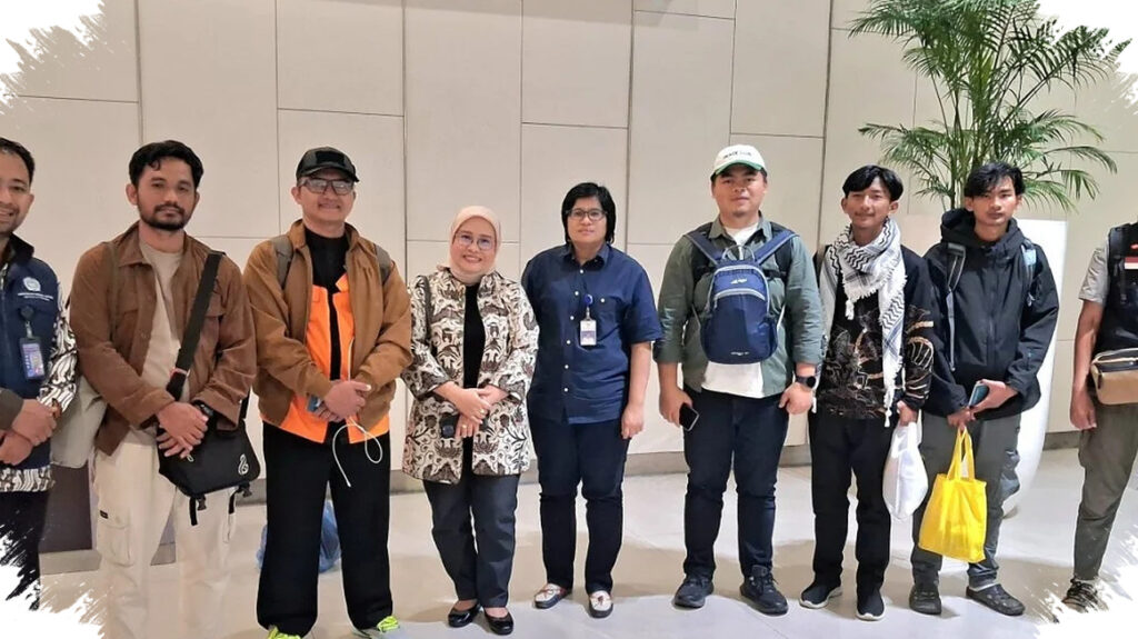 Kemlu Pulangkan 6 WNI Relawan GSLC, Misi Gaza Terhenti di Libya