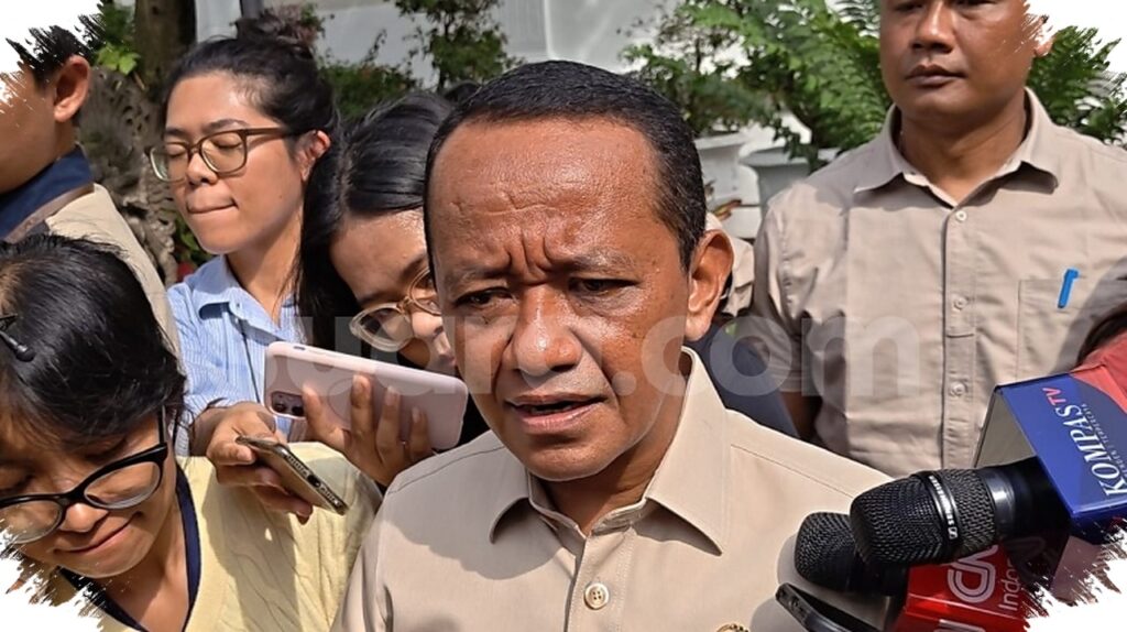 Lirik Pelesetan Bahlil Menyebut BCA Hingga Mandiri, Lagu Pujian Ini Bikin Tertawa