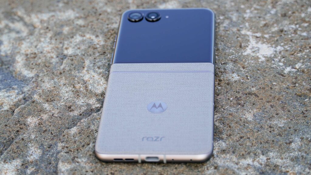 Motorola Razr 2026 Belum Sebegitu Menggoda, Razr 2026 Masih Terlalu Sulit Dilewatkan
