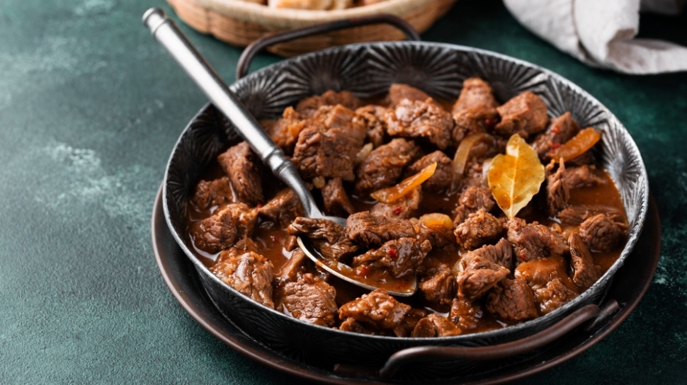 Rendang 120 Daun Kian Sulit Dimasak, Saat Hutan Menjauh dan Pengetahuan Ibu-Ibu Ikut Terancam