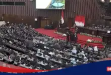 DPR Kunci Naturalisasi Mitchell Baker Dan Luke Anthony, Langkah Penentu Untuk Timnas?