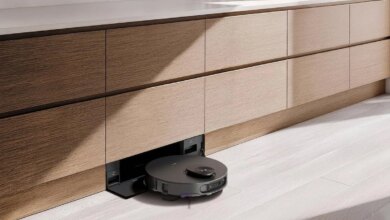 LG Pamer Robot Vacuum RONi, Uap 100°C Ganda Ini Sekaligus Bersihkan dan Jaga Dock Tetap Higienis