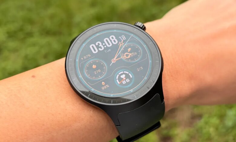 Motorola Tawarkan Duo Wearable Baru, Baterai Moto Watch Tembus 13 Hari