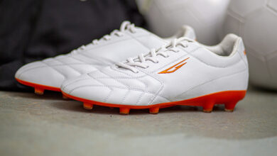 Jangan Tergoda Merek, 5 Hal Ini Menentukan Sepatu Bola yang Nyaman dan Aman