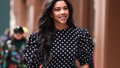 Polkadot Kembali Naik Daun, 7 Fashion Item Ini Bikin Gaya Kasual Hingga Formal Lebih Stylish