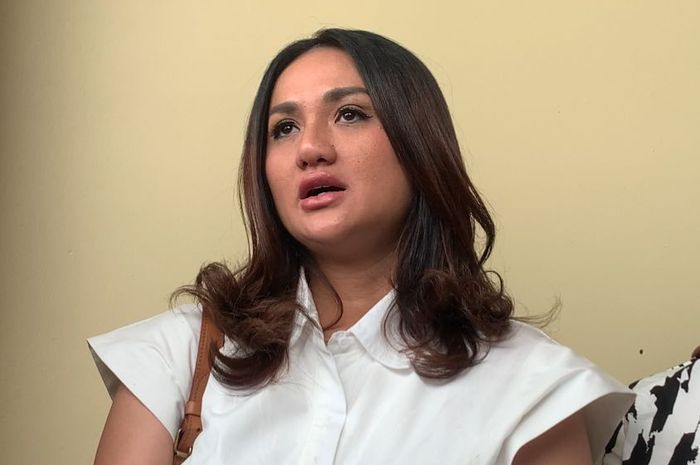 Tengku Dewi Buka Suara Soal Isu Terseret Sindiran Sarah Gibson, Klarifikasi Singkatnya Jadi Sorotan Publik