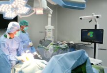 Operasi Penggantian Lutut, Dari Nyeri Parah ke Presisi Robotik yang Mempercepat Pulih