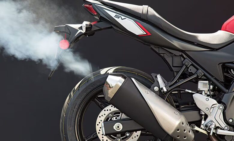 Knalpot Motor Ngebul Asap Putih, Jangan Panik Dulu Bisa Beres Tanpa Turun Mesin