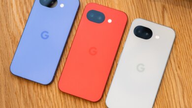 Muak dengan Layar Raksasa? Ini Pilihan HP Kecil yang Lagi Turun Harga Besar Minggu Ini