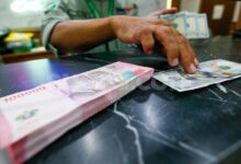 Rupiah Hampir Tembus Rp18.000 Lagi, Tekanan Dolar AS Kian Berat