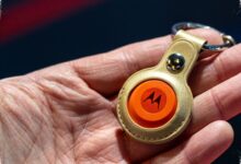 Moto Tag 2 Muncul, Pelacak Android Ini Siap Mengusik AirTag dengan Baterai 500 Hari