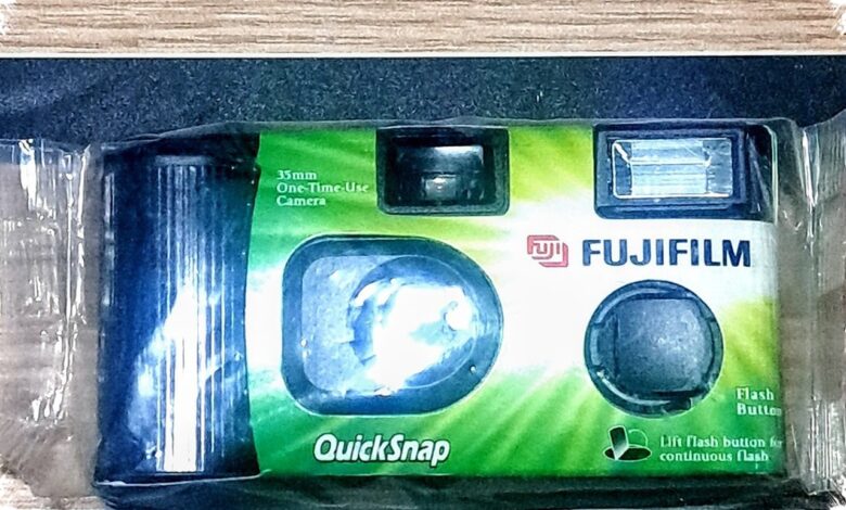Saat Ponsel Memotret Tanpa Batas, Fujifilm Justru Jual Kamera 27 Jepretan Sekali Pakai