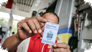 Stiker Merah Bikin Gagal Beli Pertalite, Cara NTT Menekan Penunggak Pajak Kendaraan