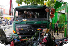 Tragedi Truk Tabrak Motor di Bekasi, Bahaya Sopir yang Asal Injak Rem dan Lepas Emosi