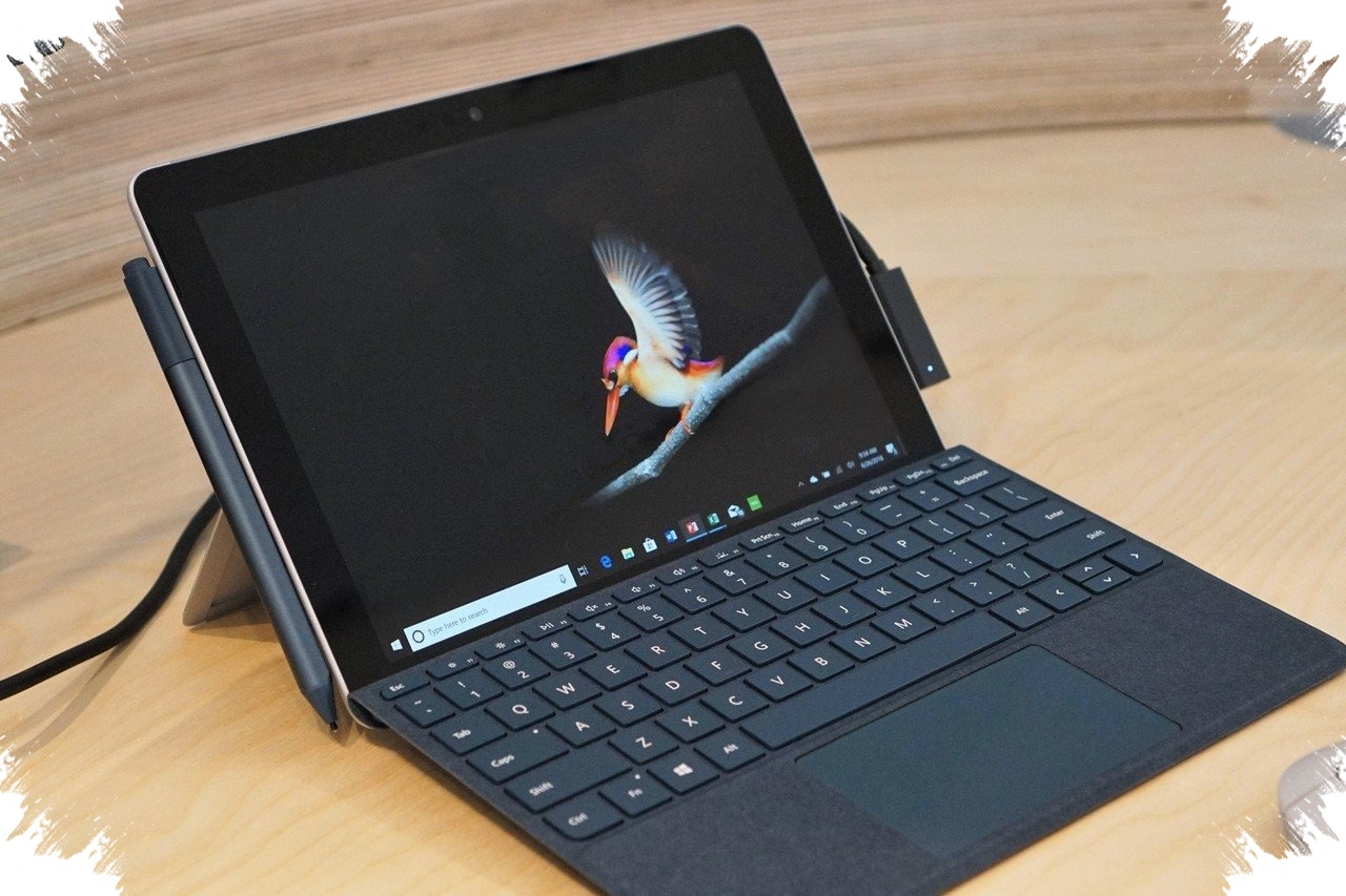 Microsoft Hentikan Surface Go, Rencana Surface Kecil Baru Mulai Terkuak