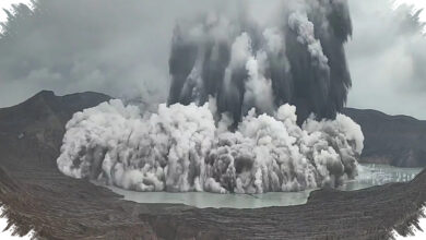 Gunung Taal Filipina Erupsi Freatomagmatik, Abu dan Uap Sembur 1.200 Meter ke Langit