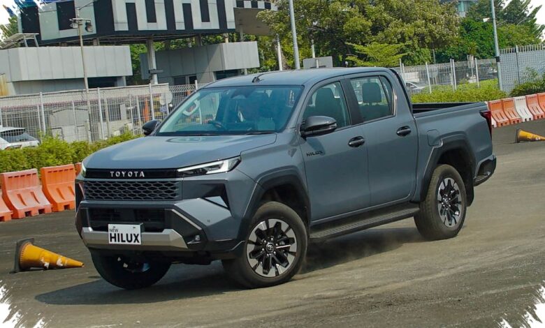 Toyota New Hilux Generasi Ke-9 Meluncur, Mesin 201 Hp dan Kabin Makin Modern