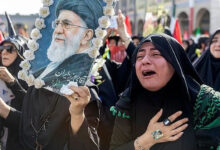 Pemimpin Tertinggi Iran Absen Saat Pemakaman Ayatollah, Petinggi Regime Hadir Di Tehran
