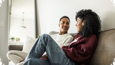 Bukan Clingy, Ternyata Begini Tanda Kamu Punya Hubungan Yang Sehat